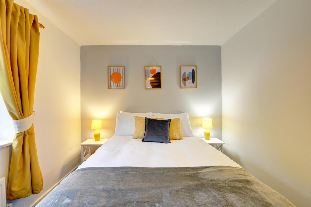 Modern 2 Bed House Sleeps 6 Southam Town Centre - Inspire Homes Ltd ภายนอก รูปภาพ