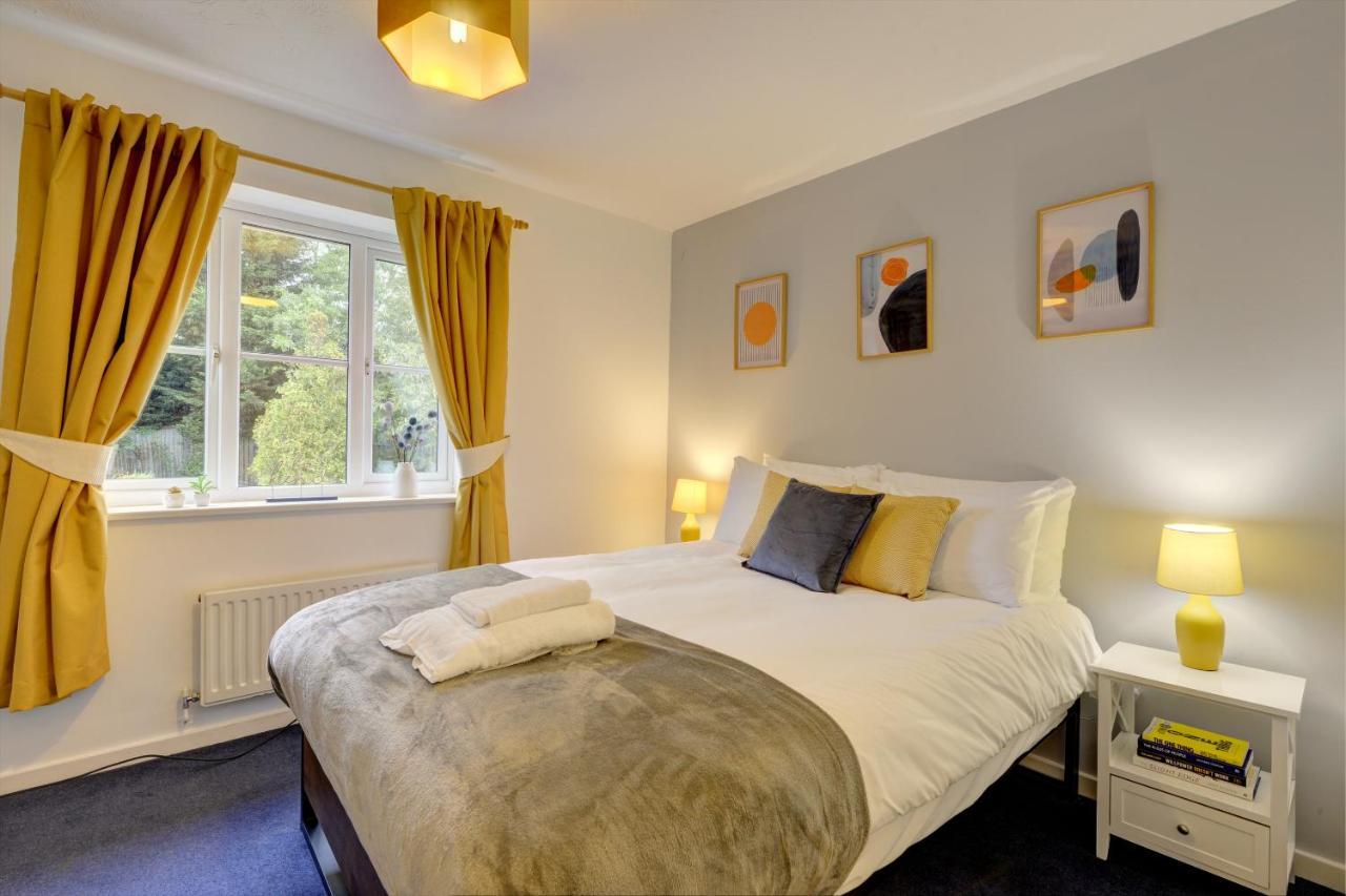 Modern 2 Bed House Sleeps 6 Southam Town Centre - Inspire Homes Ltd ภายนอก รูปภาพ